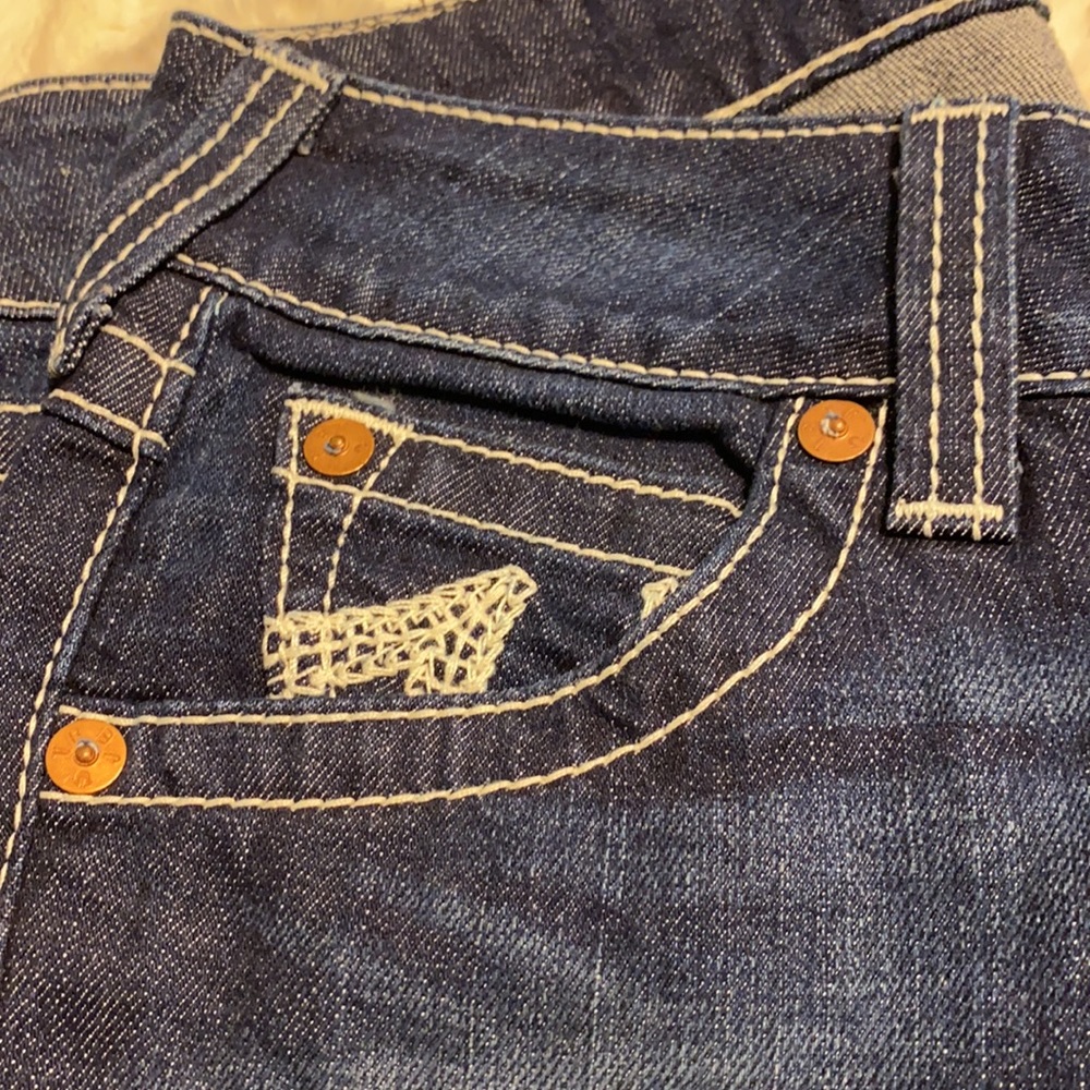 True Religion 5 pocket bootcut jeans. - Picture 2 of 8